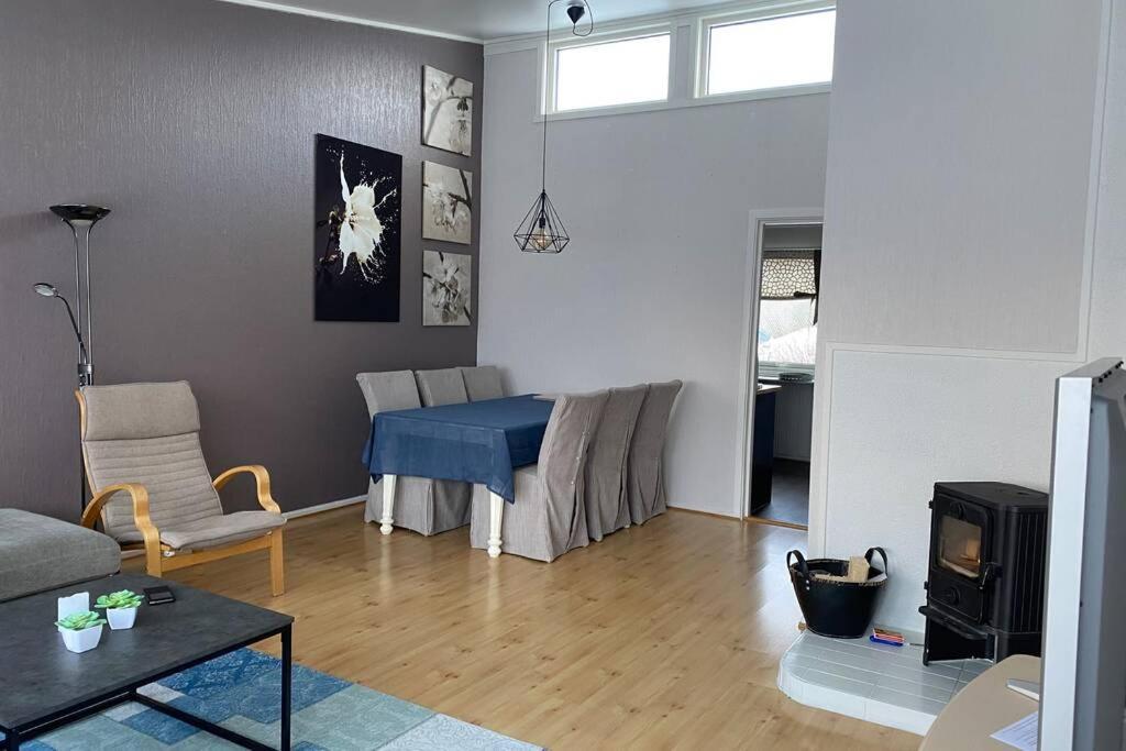 Koselig Hus Til Leie Pa Stokmarknes I Vesteralen Apartment Luaran gambar