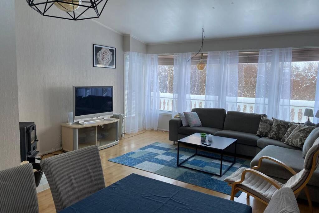 Koselig Hus Til Leie Pa Stokmarknes I Vesteralen Apartment Luaran gambar